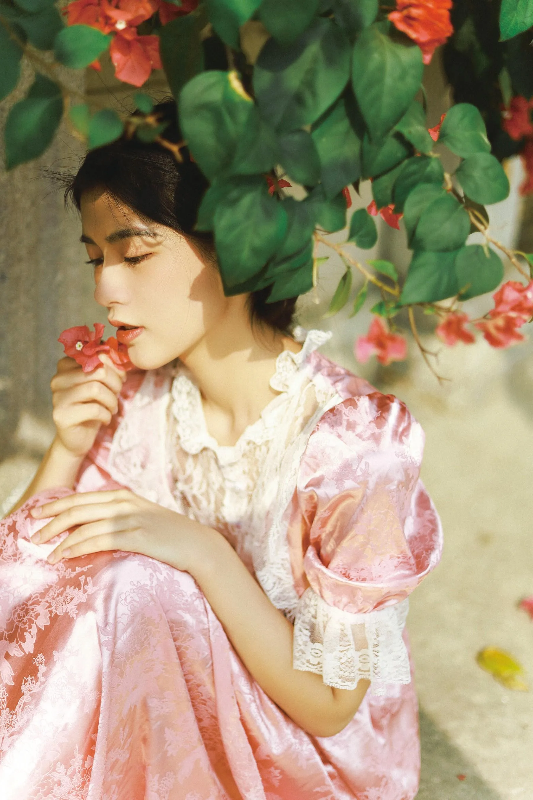 [YITUYU艺图语]2022.09.12 三角梅与少女 欣慧 [21P]插图5